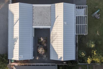 DOM SO SKLÁRSKYM ATELIÉROM